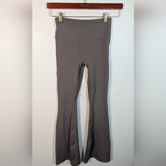 All In Motion X Target Taupe Gray Brown Yoga Flared Leggings Pants - Picture 5 of 6